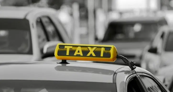 \"طرق دبي\" تسعى لتحويل 80% من رحلات سيارات الأجرة بالإمارة إلى الحجز الإلكتروني