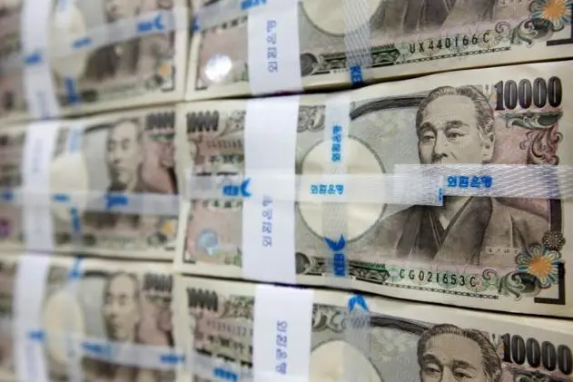 Yen's slide toward 160 level could trigger action, says senior ruling party official