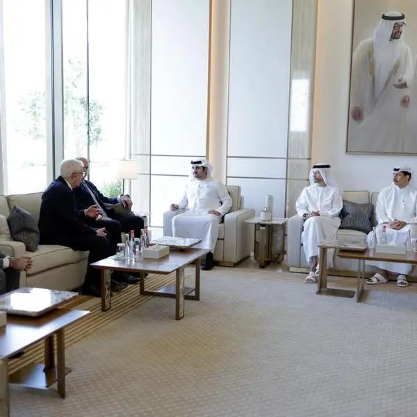 Maktoum bin Mohammed meets with Co-Founder, Co-Chairman of Carlyle Group