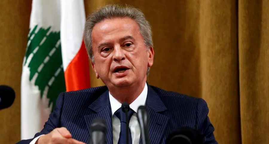 Lebanon's central bank chief ends term with no successor