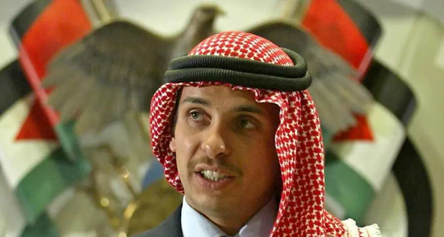 الأمير حمزة بن الحسين يتخلى عن لقبه الملكي