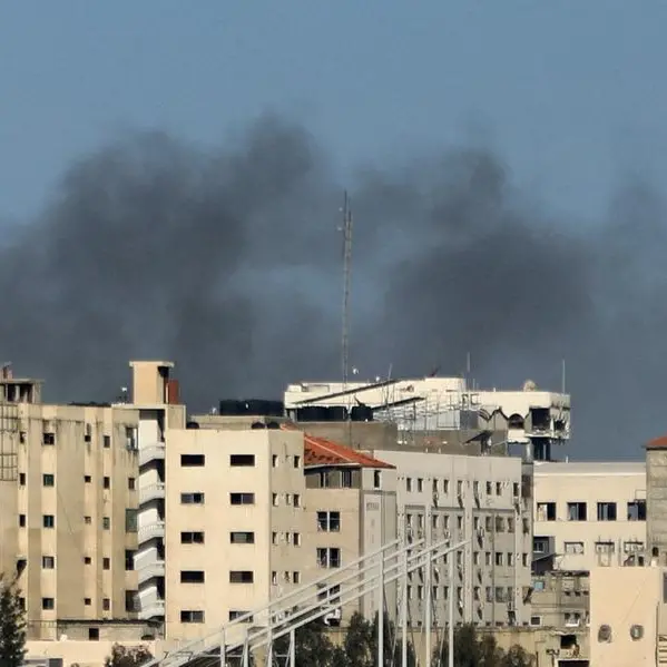 Palestinian fighters battle Israeli forces around Gaza's Al Shifa Hospital