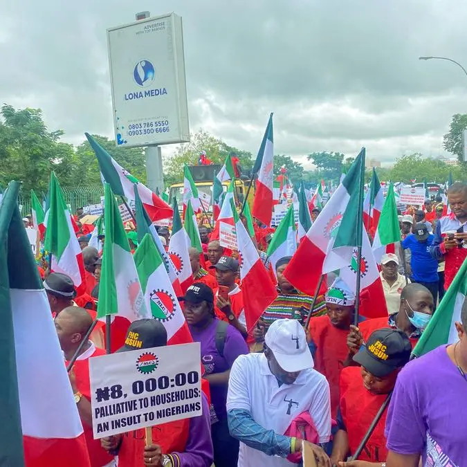 Nigerian unions suspend planned strike