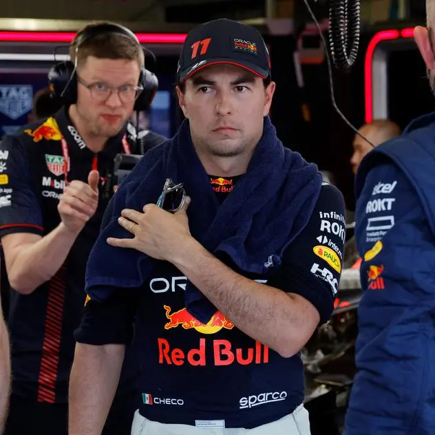 F1 teams analyse crane photos for secrets of Red Bull floor