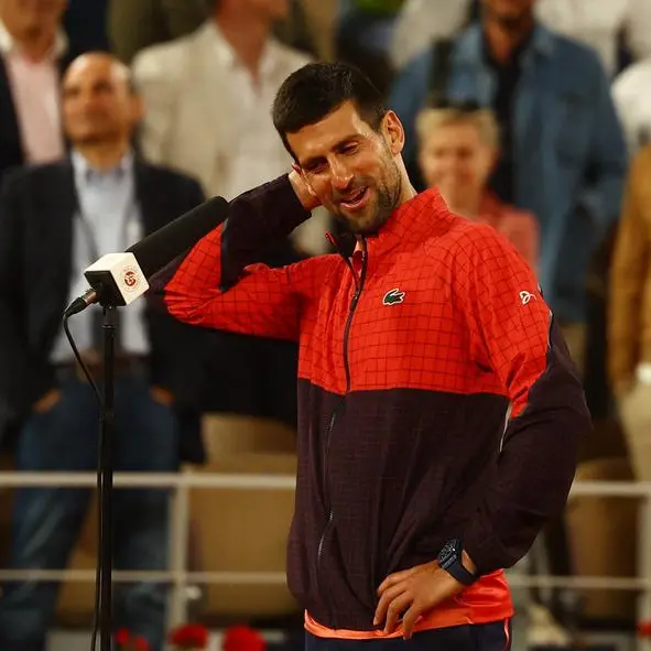 No drama as Djokovic sails into French Open third round