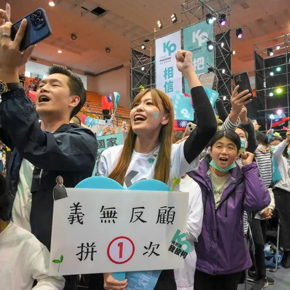 Taiwan parties mass for rallies on eve of pivotal vote