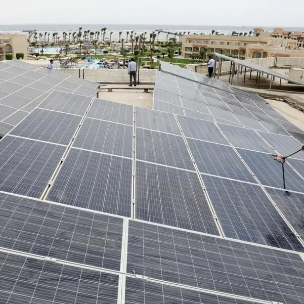 Egypt’s ARECO, Sweden’s Sunshine Pro sign contract for solar panel manufacturing project