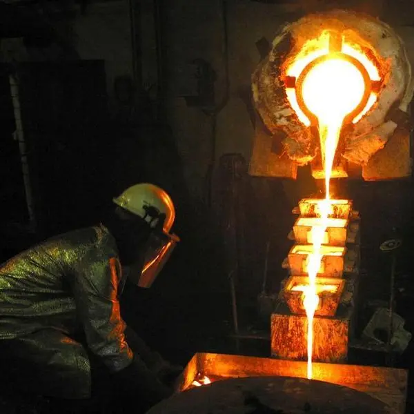 Gold flat as dollar firms after US imposes fresh tariffs; jobs data in focus