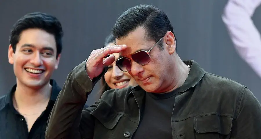 Salman Khan's response to choose between Katrina and Aishwarya goes viral