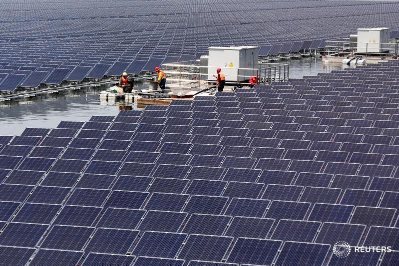 Kuwait invites proposals from prequalified bidders for 500MW solar IPP