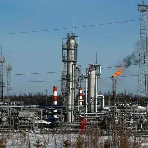 Oil nudges up on escalating Ukraine war, signs of improving China demand