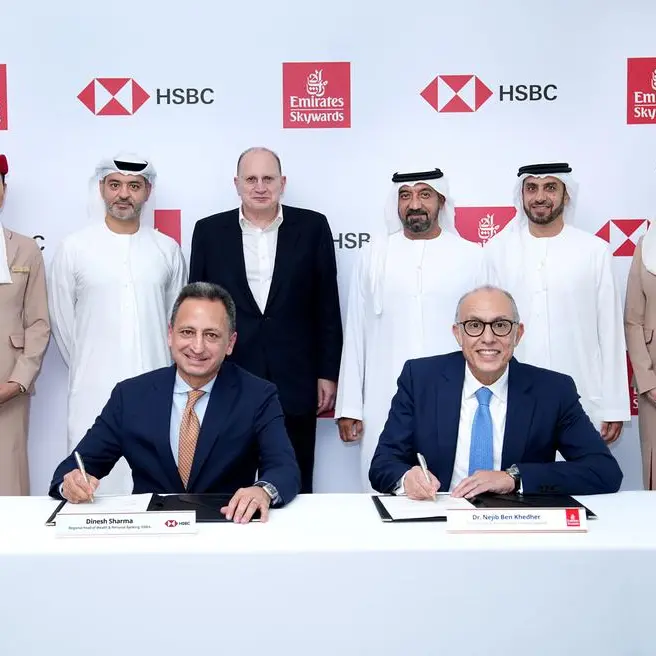 Emirates Skywards and HSBC announce new co-branded credit cards in the UAE