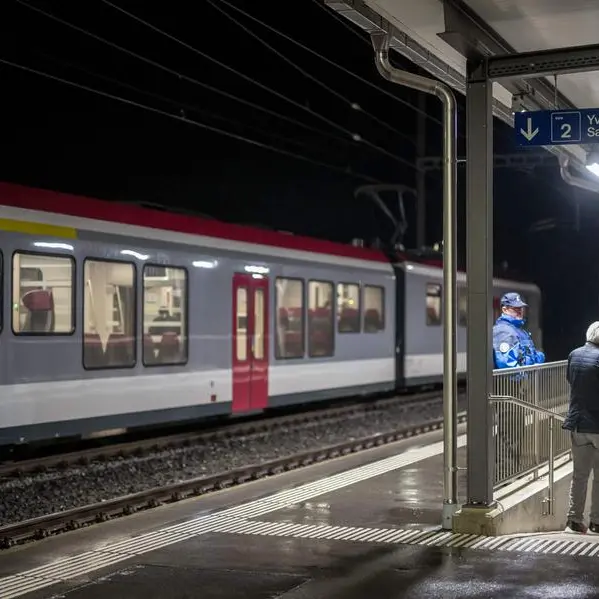 Hostage situation on Swiss train ends with suspect killed