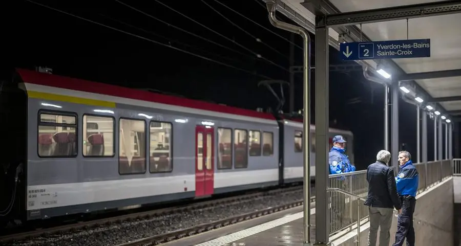 Hostage situation on Swiss train ends with suspect killed