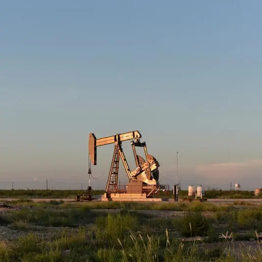 Oil prices edge up on anticipated US crude stock draw