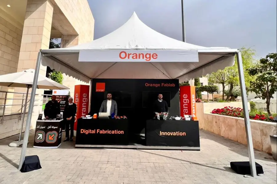 Orange Jordan showcased its Innovation Hub activities through a virtual-reality experience of the Notre Dame Church and the Petra archaeological site. Image Courtesy: Orange Jordan