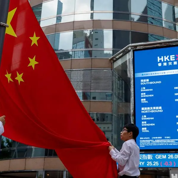 China stocks subdued on mixed trade data, tracking regional markets