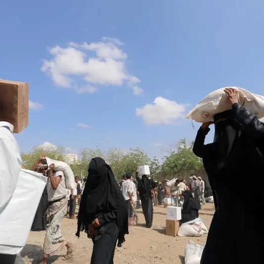 Oman sends 95 trucks of food aid to Yemen