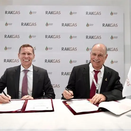 UAE’s SNOC and RAKGAS sign gas storage service deal