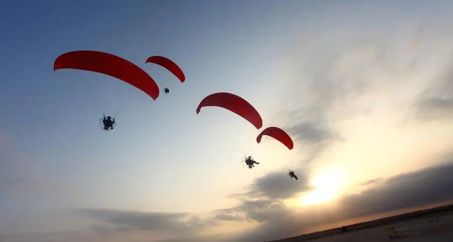 World’s top paraglider pilots take flight over iconic UAE landscapes