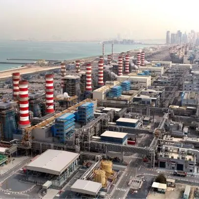 اعتماد هيئة كهرباء ومياه دبي لأحدث التقنيات المتطورة يعزز كفاءة إنتاج الكهرباء والمياه ويحد من الانبعاثات الكربونية