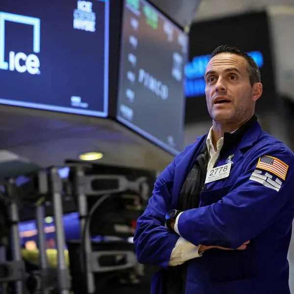 Stocks flirt with longest losing run in two years as $100 oil looms