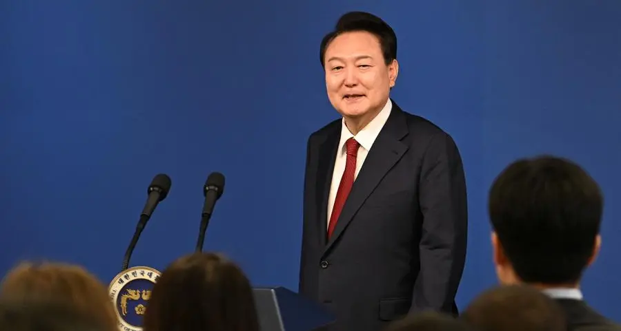 S.Korea president calls for tax incentives for corporate reform