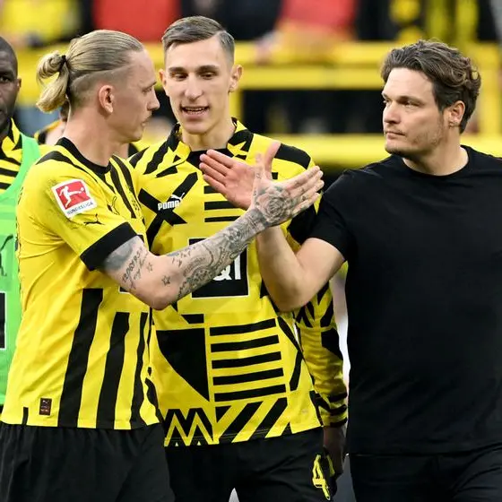 Dortmund, Bayern on knife-edge as German title race goes to wire