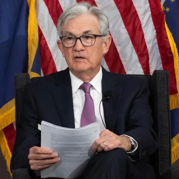 مُحدث: الفيدرالي الأمريكي يثبت أسعار الفائدة لأول مرة منذ أكثر من عام