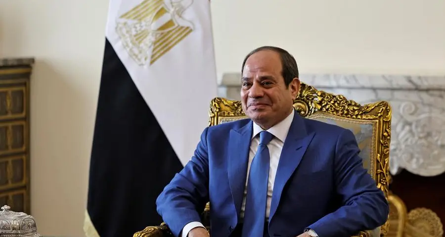 Egypt: Al-Sisi raises minimum wage for public workers