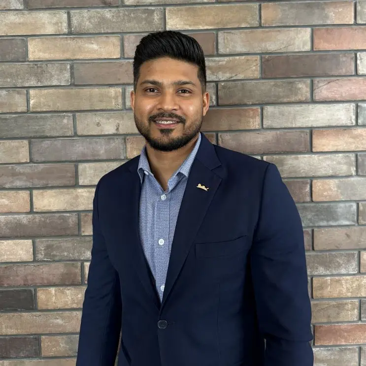 Radisson Dubai DAMAC Hills introduces Mohamed Farwath– IT Manager and Deepak Saini– Chief Engineer