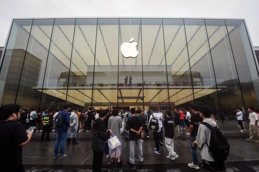 iPhone 15 frenzy: Massive queues at Apple Stores