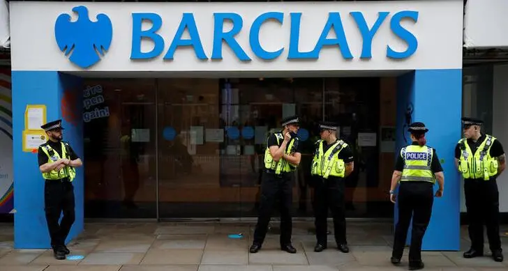 Barclays moves to cut 'a few hundred' investment bank underperformers