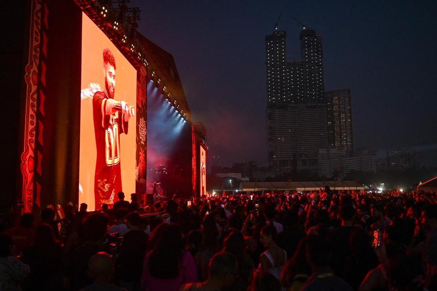 India rocks to Asia's first Lollapalooza festival