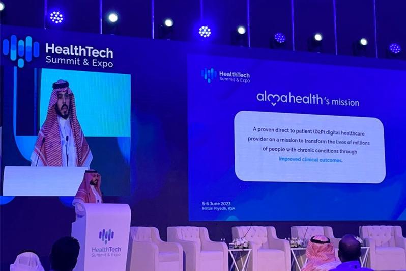 Khalid Bajnaid, directeur général d’Alma Health en Arabie saoudite, propulse la conversation sur la gestion des soins chroniques