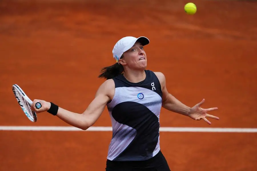 Pavlyuchenkova makes winning Roland Garros return after injury woes