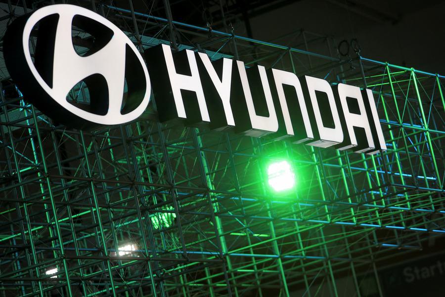 Hyundai's Mobility Game Changer Strategy: Pioneering Software-Centric Development and Hydrogen Innovation