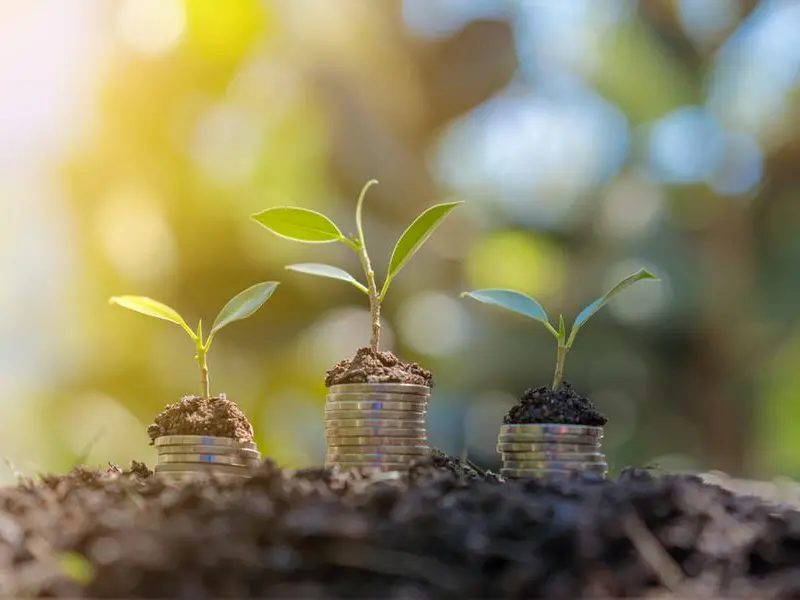 Abu Dhabi’s Dhafrah PV2 Energy prices $870.75mln green bond