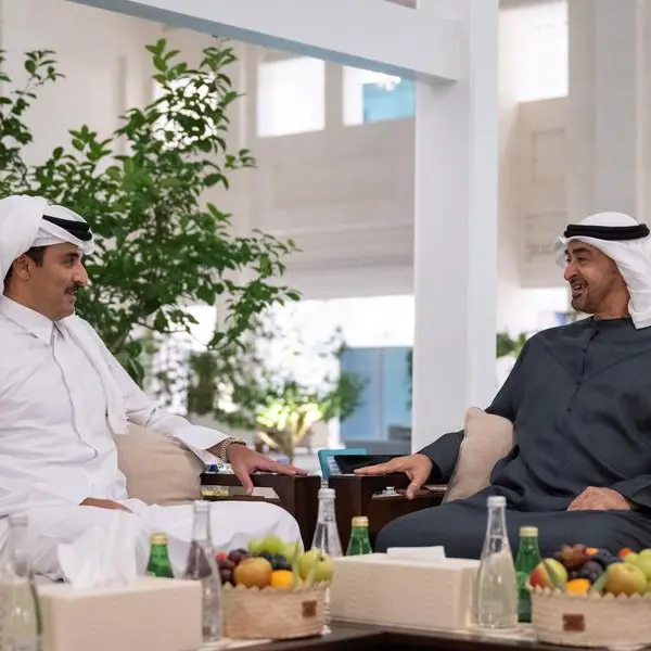 UAE President receives Emir of Qatar upon arrival in UAE on fraternal visit
