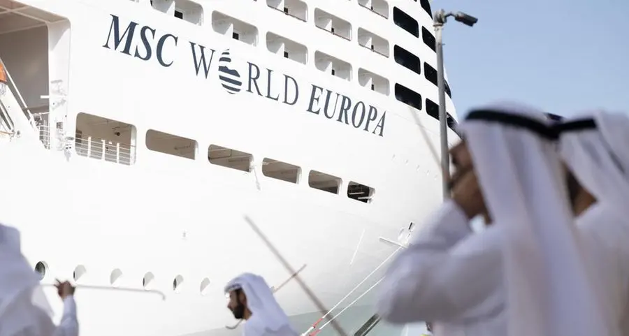 ميناء راشد يستقبل سفينة \"إم إس سي ورلد يوروبا\" الأوروبية الصديقة للبيئة