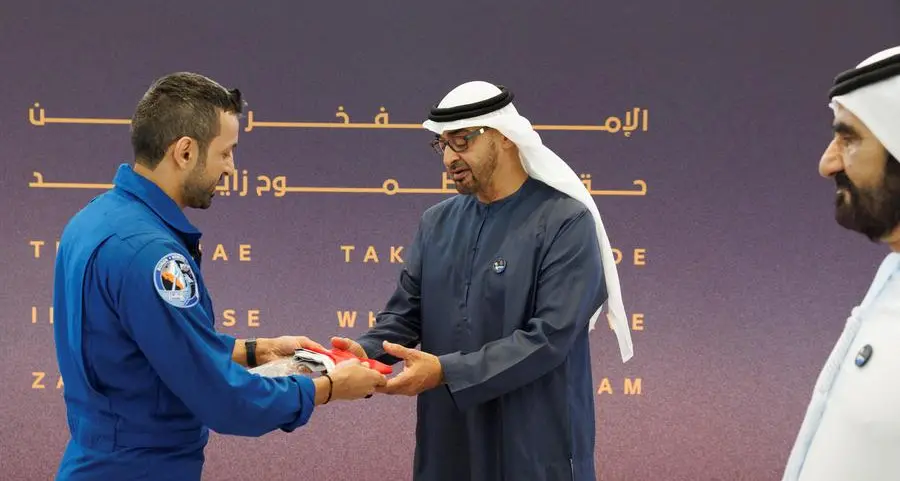 UAE astronaut shares emotional photos of Sheikh Mohamed receiving his gift