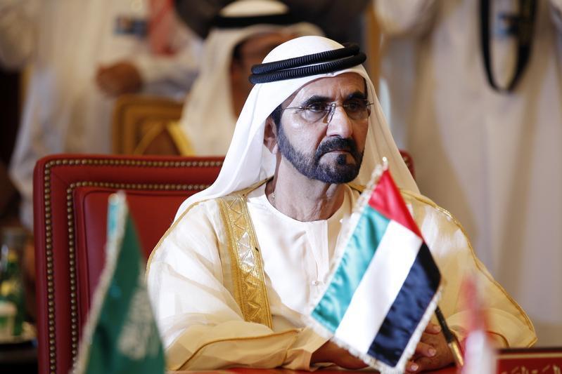 UAE’s non-oil foreign trade surpasses $1trln for first time: Sheikh Mohammed