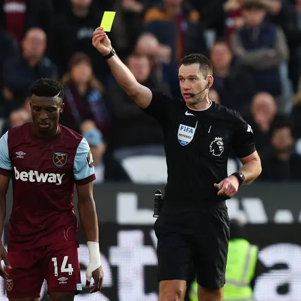 Referee to wear head camera in Premier League match