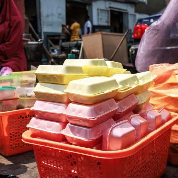 Nigeria: Foundation donates food items to 600 in Oyo town