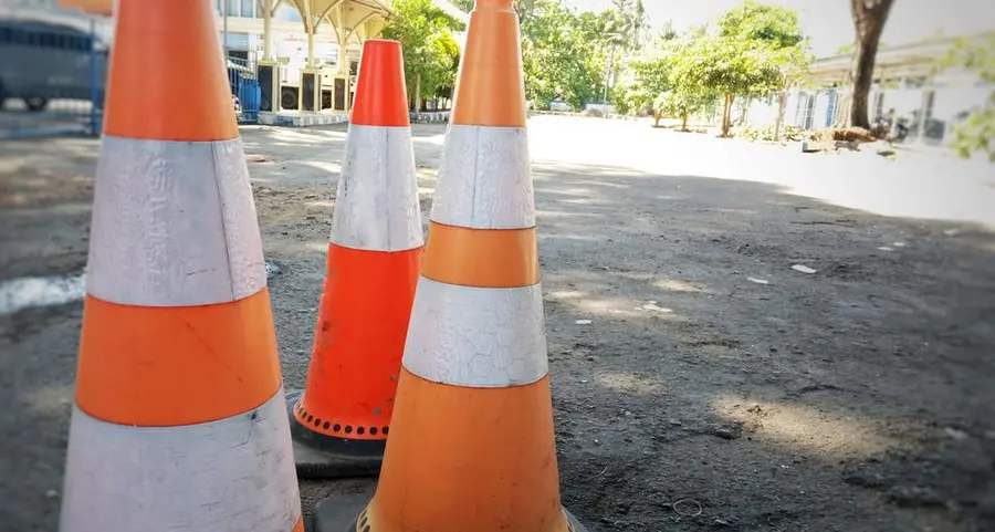 Asphalt coating for unpaved roads in Bahrain proposed