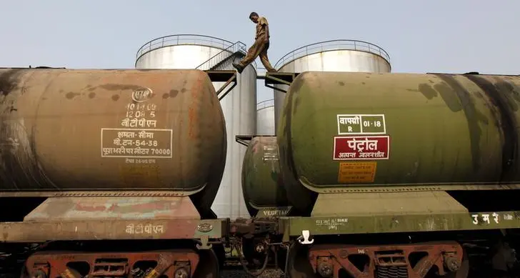 India's Jan oil imports hit record high on Red Sea delays, trade data shows