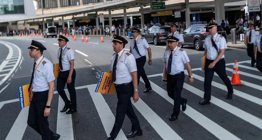 United Airlines pilots union votes to authorize a strike vote