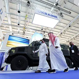 Saudi defense ministry signs 28 military contracts at WDS