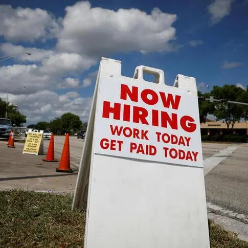 US weekly jobless claims fall slightly