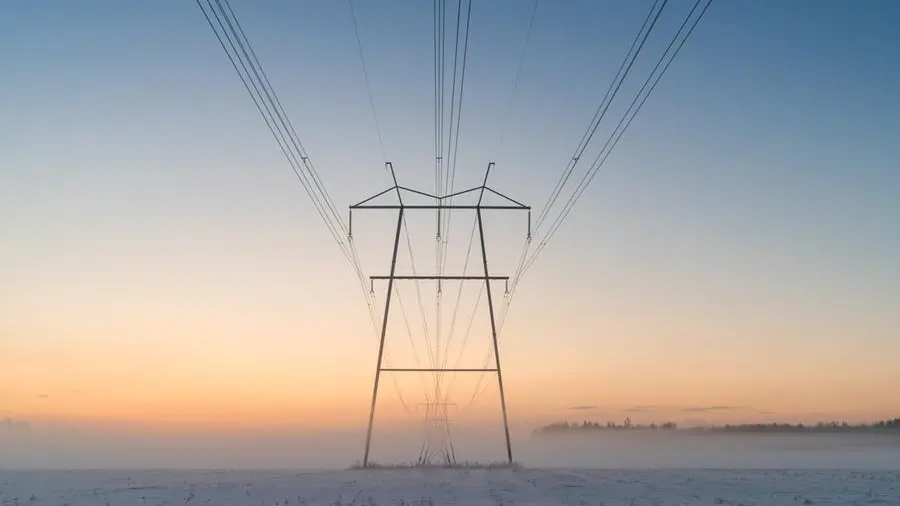 Qatar awards $605mln contracts to expand western grid for Dukhan solar project